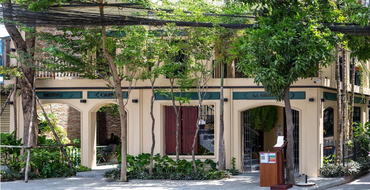 La Chronique Hotel Phnom Penh Exterior photo